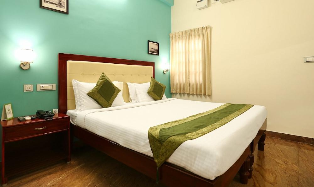 Treebo Trend Grace Inn Puducherry Exterior foto